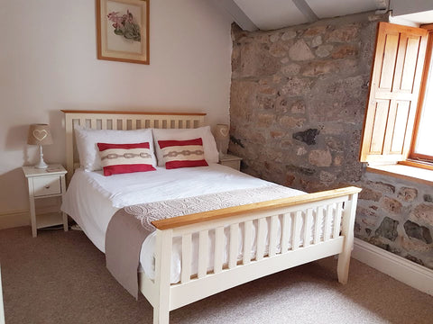 The Loft, St.Ives. Secure parking for 1 car.