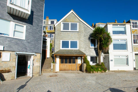 Harbourside House  Quayside position with fantastic views and parking on site.