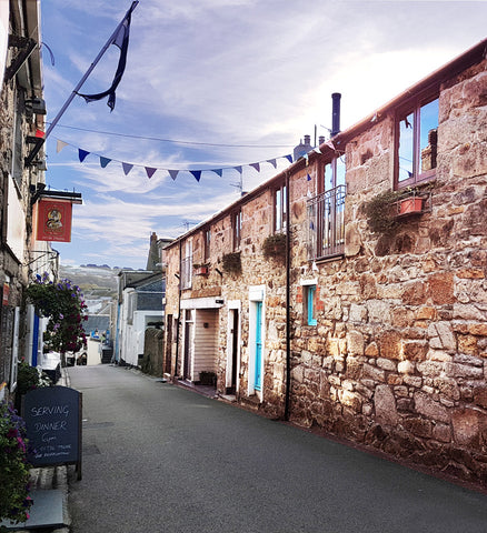 The Loft, St.Ives. Secure parking for 1 car.